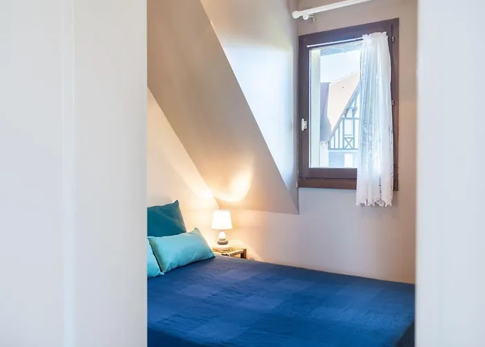 Fleur Marine-16 By Interhome 꺄부흐